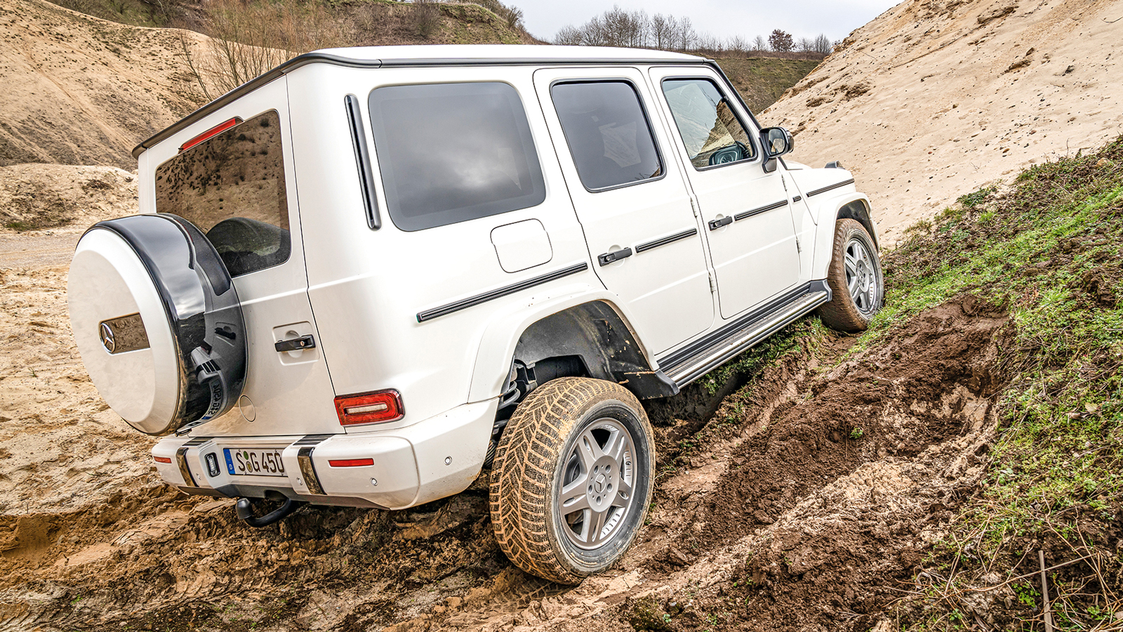 Mercedes G 400d: Μόνο για λίγους που τα θέλουν όλα 